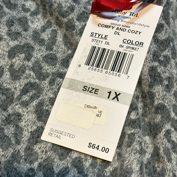 Ruby Rd. Grey Leopard Print pull on pants 1x - Picture 5 of 6